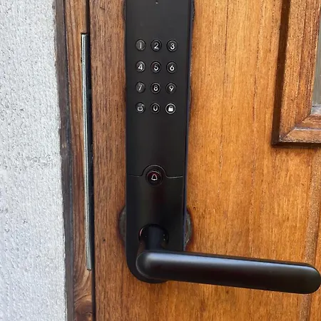 Apartamento Twin Flat 2nd Floor Centre - Norwegians Minimum Age 25