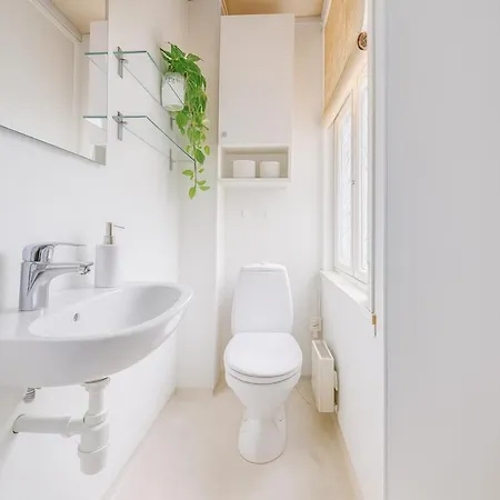 公寓 Twin Flat 2nd Floor Centre - Norwegians Minimum Age 25 *